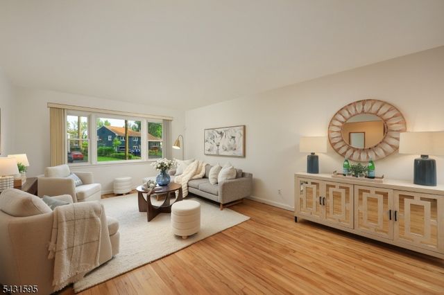 14 Chester Lang Place, Cranford Twp., NJ 07016