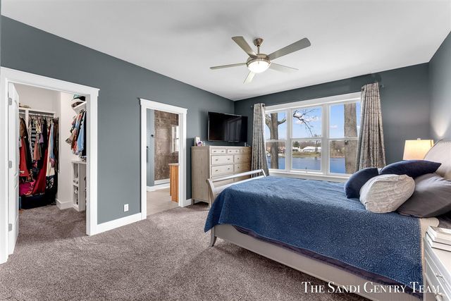 7 Circle Drive, Fruitport, MI 49415