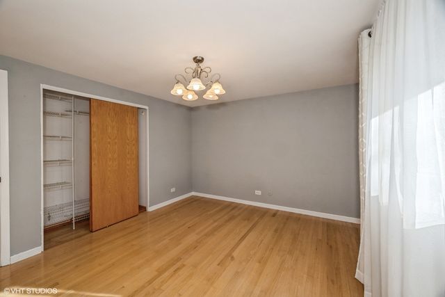 829 Pinehurst Lane, Schaumburg, IL 60193