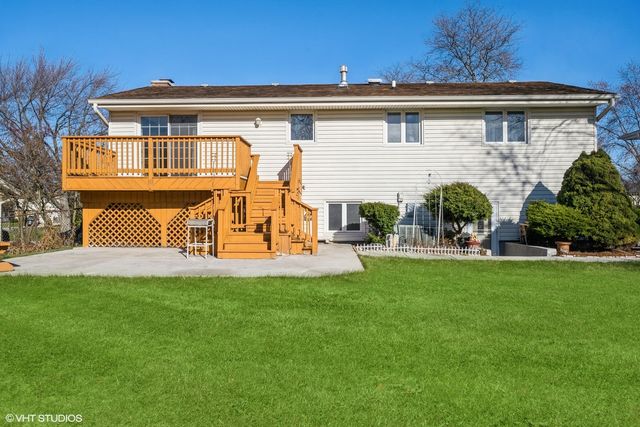 829 Pinehurst Lane, Schaumburg, IL 60193