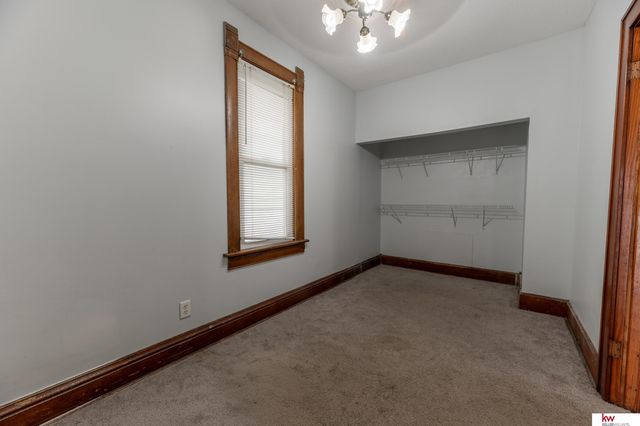 5237 S 21st Street, Omaha, NE 68107