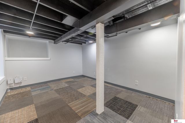 5237 S 21st Street, Omaha, NE 68107