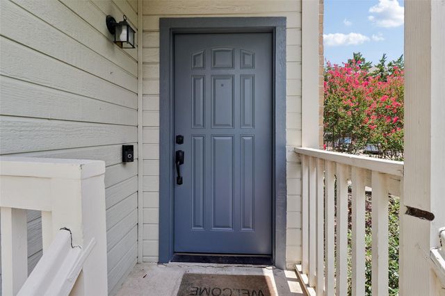 2450 Wickersham LN 302, Austin, TX 78741