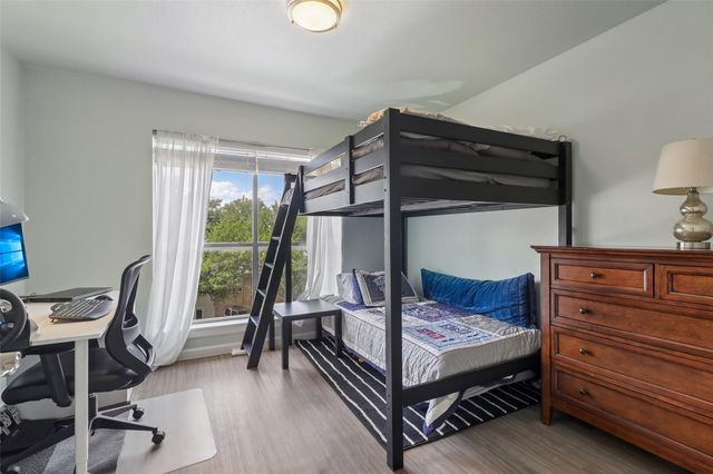 2450 Wickersham LN 302, Austin, TX 78741