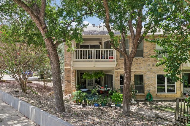 2450 Wickersham LN 302, Austin, TX 78741
