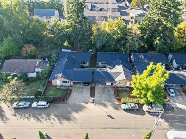 3313 E 17TH St, Vancouver, WA 98660