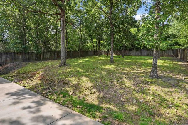 1912 Waterside Dr, North Little Rock, AR 72116