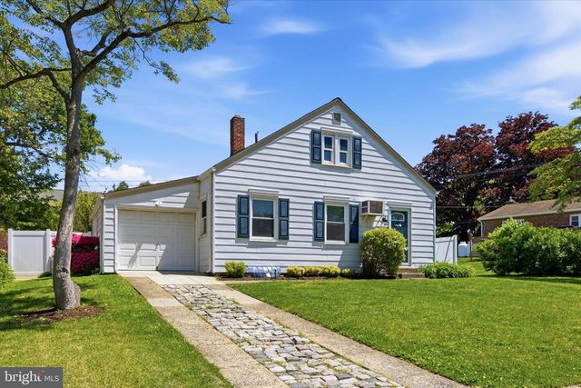 702 HOOD RD, Swarthmore, PA 19081