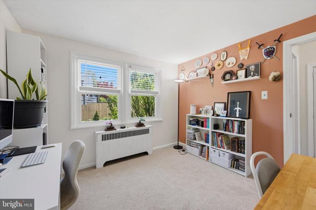 702 HOOD RD, Swarthmore, PA 19081