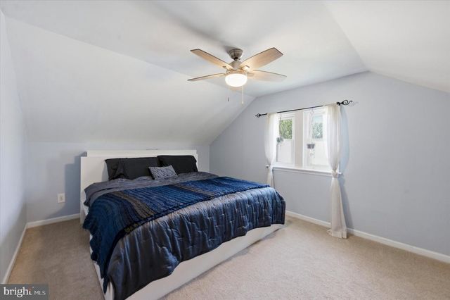 702 HOOD RD, Swarthmore, PA 19081