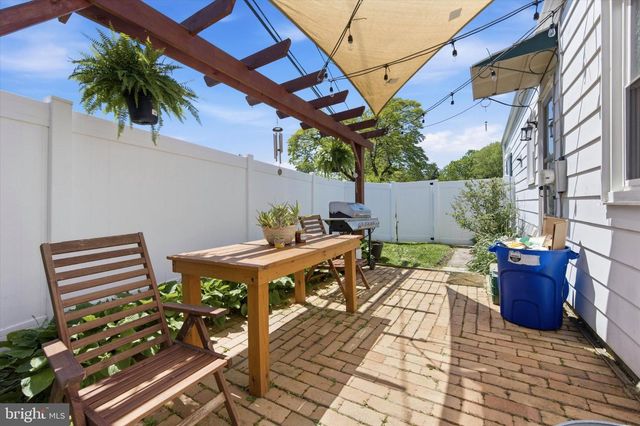 702 HOOD RD, Swarthmore, PA 19081