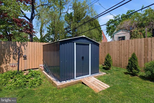 702 HOOD RD, Swarthmore, PA 19081