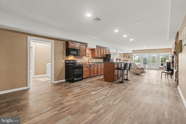 20 PEYTON DR, Carlisle, PA 17015