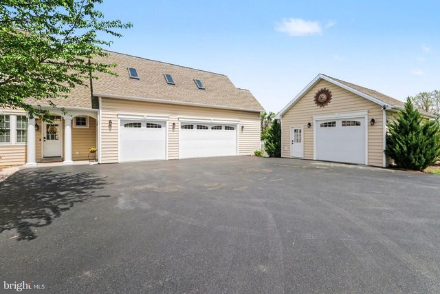 20 PEYTON DR, Carlisle, PA 17015