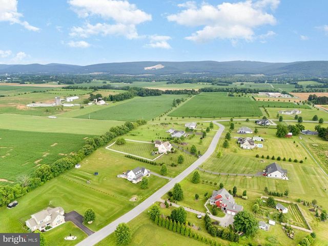20 PEYTON DR, Carlisle, PA 17015
