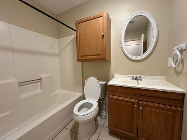 200 Brook Circle, Krum, TX 76249