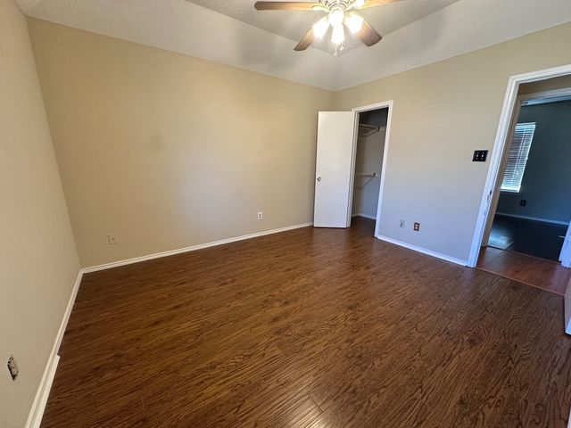 200 Brook Circle, Krum, TX 76249