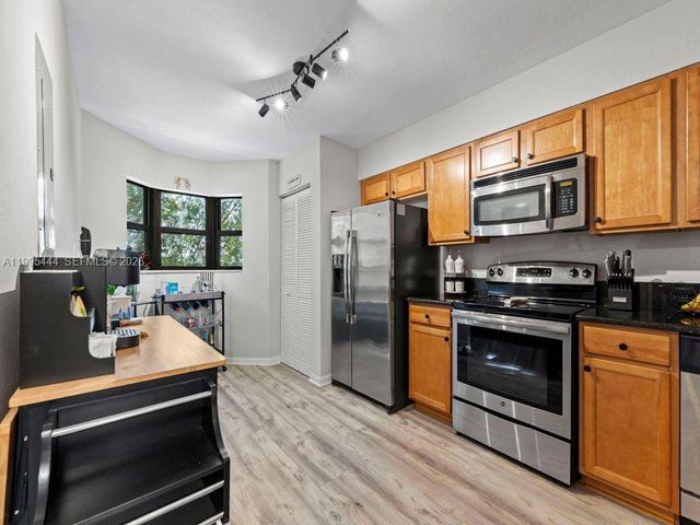 22441 SW 88th Pl 202-5, Cutler Bay, FL 33190