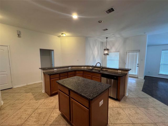 9023 Kinnel Lane, Tomball, TX 77375