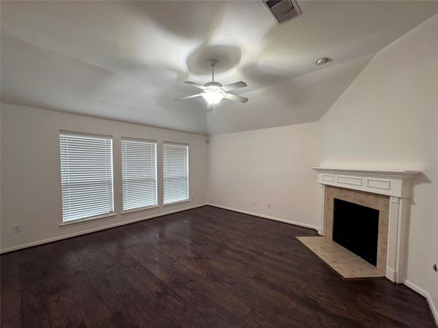 9023 Kinnel Lane, Tomball, TX 77375