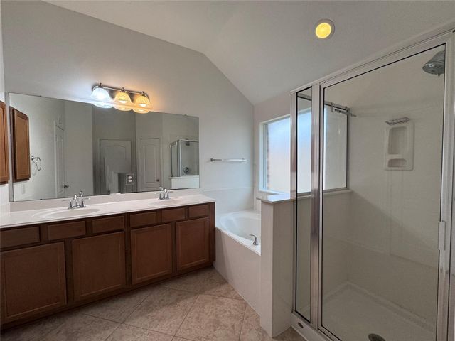 9023 Kinnel Lane, Tomball, TX 77375