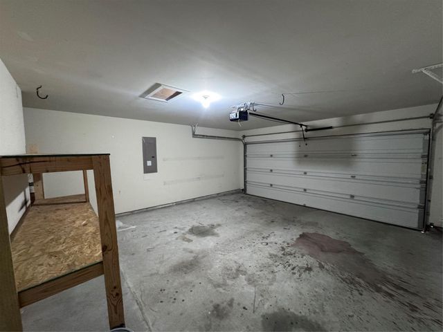 9023 Kinnel Lane, Tomball, TX 77375