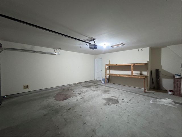 9023 Kinnel Lane, Tomball, TX 77375