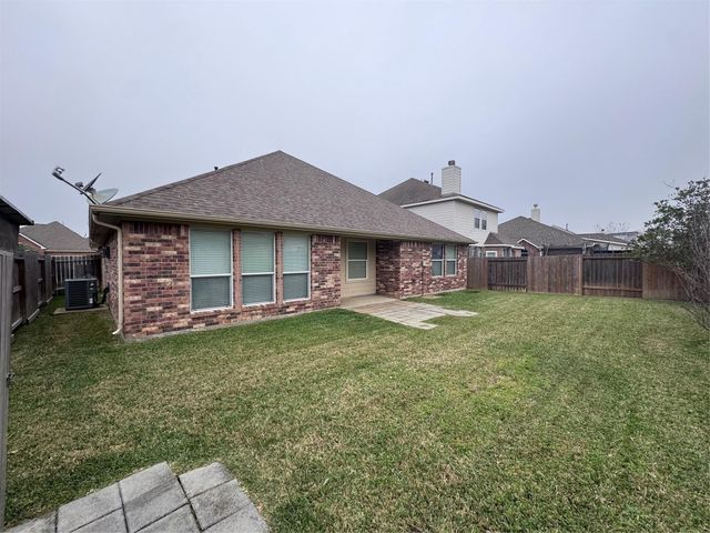 9023 Kinnel Lane, Tomball, TX 77375