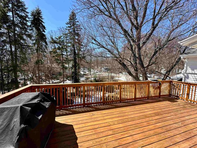 4210 Bay View Point, Traverse City, MI 49684