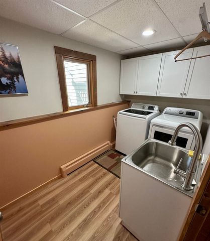 4210 Bay View Point, Traverse City, MI 49684