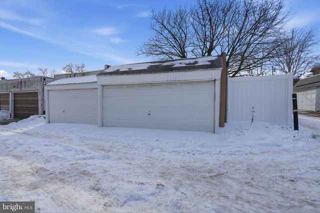 951 WAKELING ST, Philadelphia, PA 19124