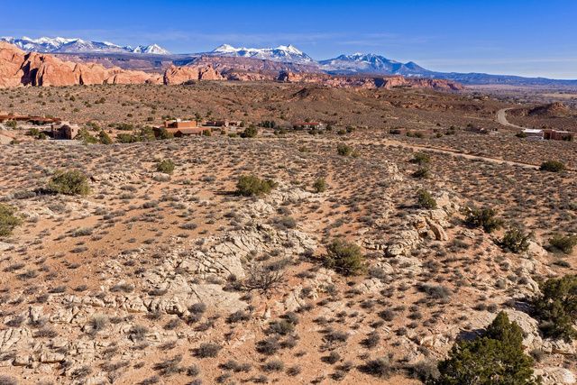 1144 N KAYENTA DR, Moab, UT 84532