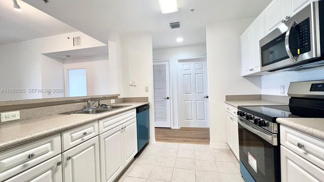 1203 Town Center Dr 419, Jupiter, FL 33458