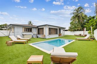 6931 SW 2nd Street, Pembroke Pines, FL 33023