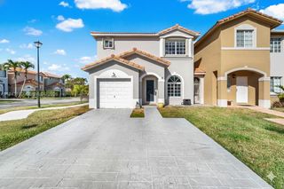 16275 SW 97th St, Miami, FL 33196