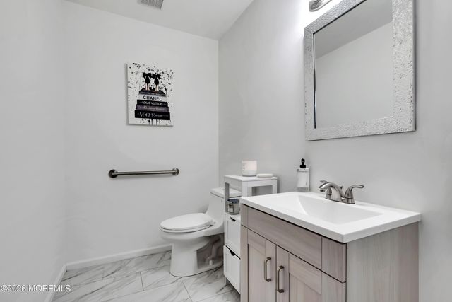 1630 Finderne Street, Oakhurst, NJ 07755