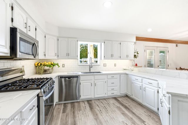 1630 Finderne Street, Oakhurst, NJ 07755