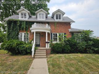 24416 Hass Street, Dearborn Heights, MI 48127