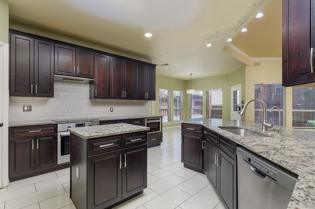 1913 Abilene Way, Mckinney, TX 75072
