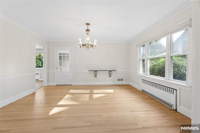 585 W Englewood Avenue, Teaneck, NJ 07666