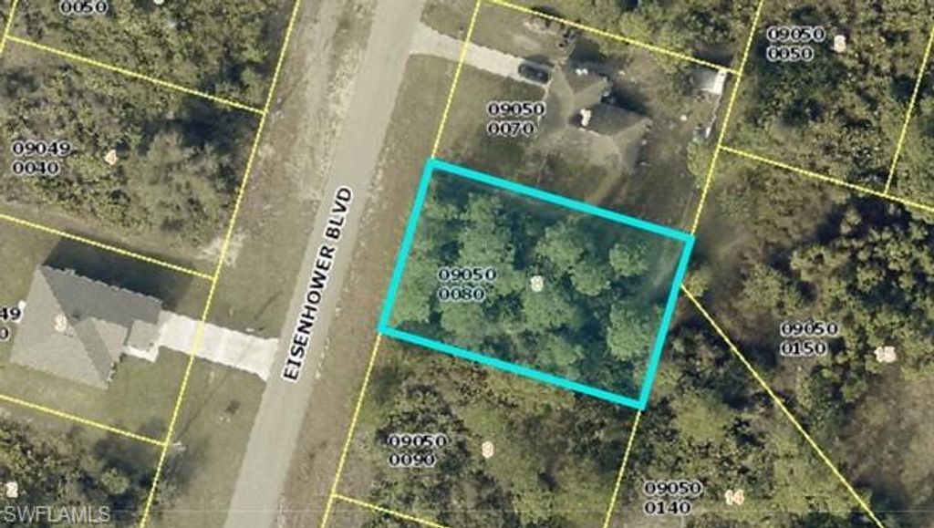 607 Eisenhower BLVD, LEHIGH ACRES, FL 33974 — exterior