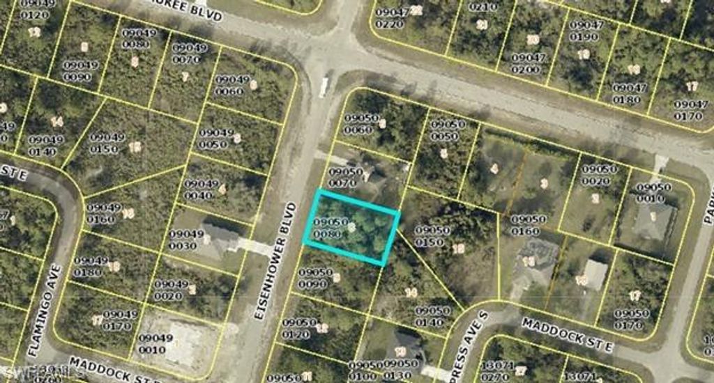 607 Eisenhower BLVD, LEHIGH ACRES, FL 33974 — photo 2