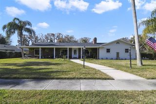 1401 LAKE SHORE BOULEVARD, Tavares, FL 32778