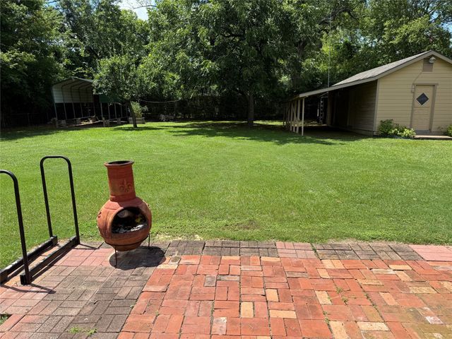 2015 E 5th Street, Tyler, TX 75701