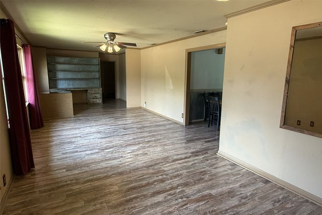 2015 E 5th Street, Tyler, TX 75701