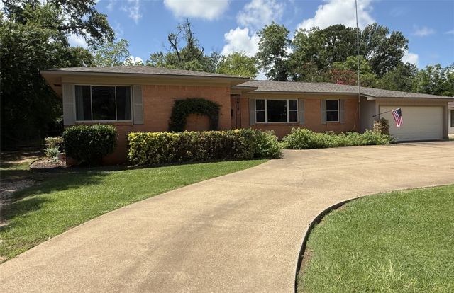 2015 E 5th Street, Tyler, TX 75701