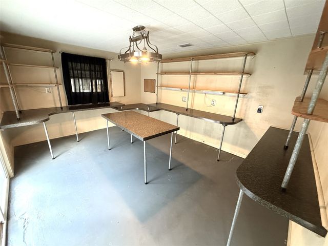 2015 E 5th Street, Tyler, TX 75701