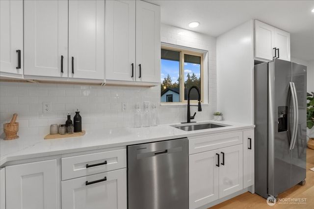 6651 E Grandview Avenue, Tacoma, WA 98404