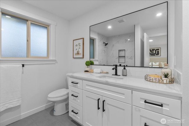 6651 E Grandview Avenue, Tacoma, WA 98404