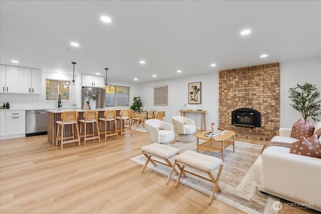 6651 E Grandview Avenue, Tacoma, WA 98404